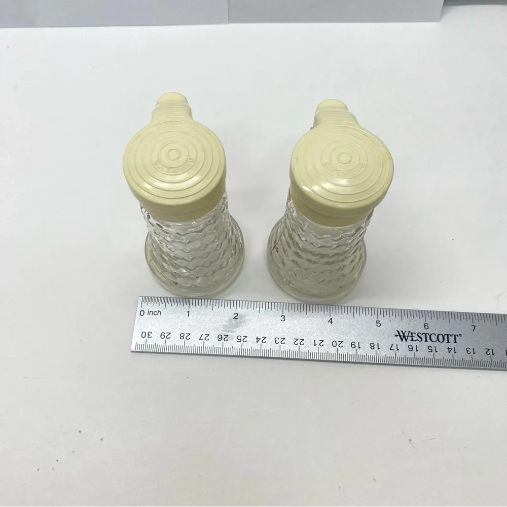 Vintage Daniells Salt and Pepper Shakers Set Beige Top Glass Bottom Plastic Tops